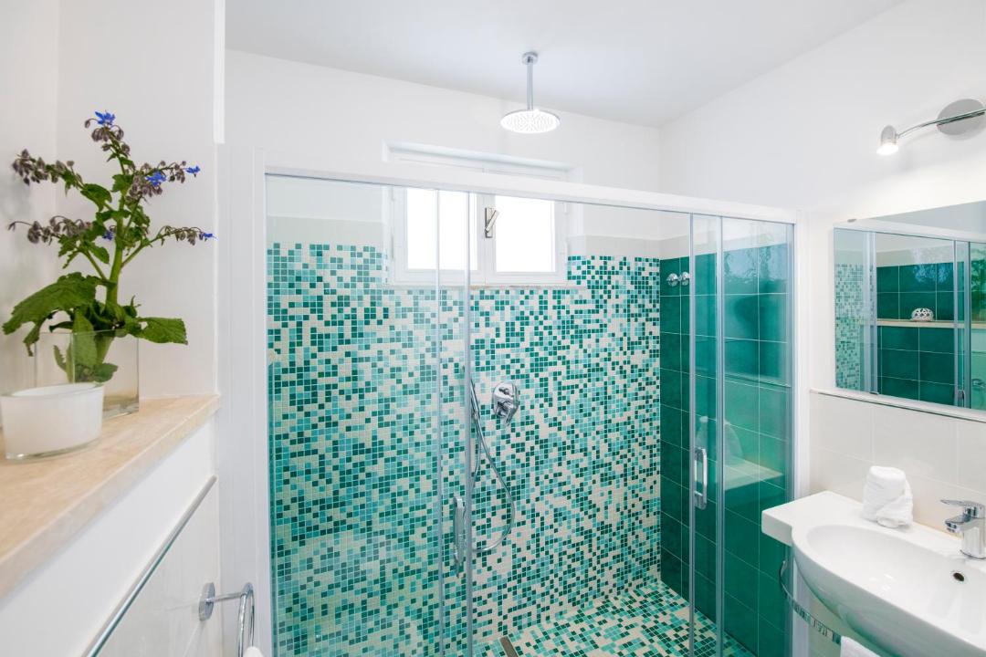 Photo of Bathroom in Path of the Gods