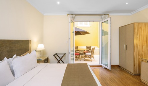Superior Room, 1 King Bed, Terrace
