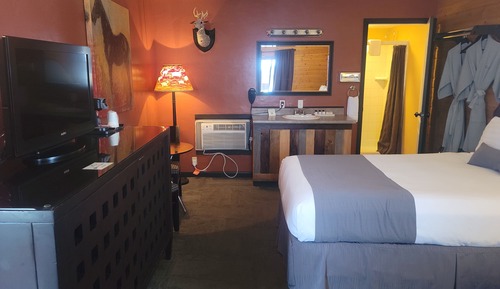 Family Suite ( No Pets Allowed)