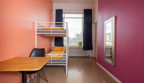 Economy Twin Room Shared Bathroom