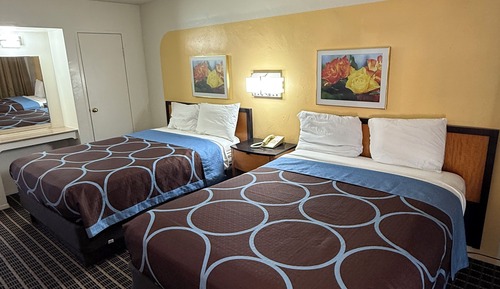 Basic Room, 2 Queen Beds