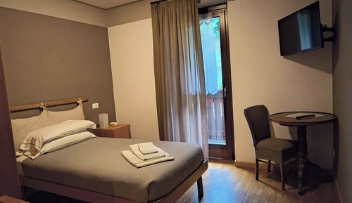 Basic Single Room