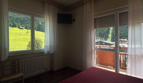 Deluxe Triple Room, Balcony, Mountain View