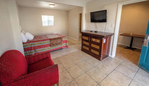 Classic Room, 1 King Bed
