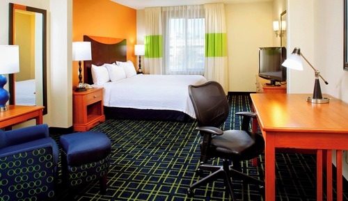 Room, 1 King Bed, Hearing Accessible