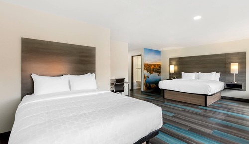Suite, Multiple Beds, Non Smoking