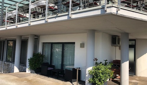 Economy Quadruple Room, Patio
