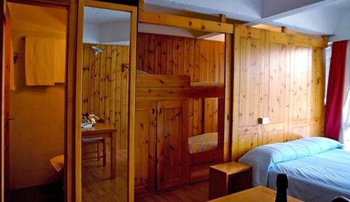 Classic Quadruple Room