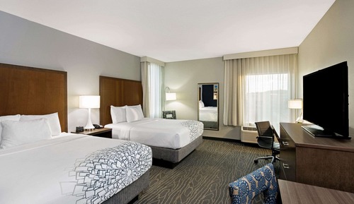 Deluxe Room, 2 Queen Beds, Non Smoking (Family, Various Views)