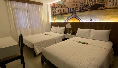 Standard Twin Room
