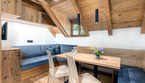 Two-Bedroom Deluxe Apartment with Garden View
