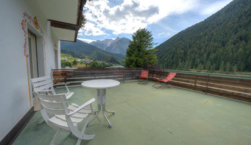 Superior Double or Twin Room with Lake View