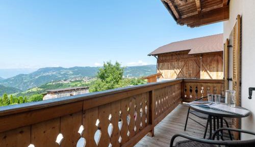 Two-Bedroom Deluxe Apartment with Garden View