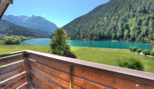 Double or Twin Room with Lake View