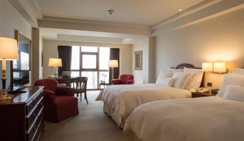 Swiss Executive Room with Two Beds- High Floor