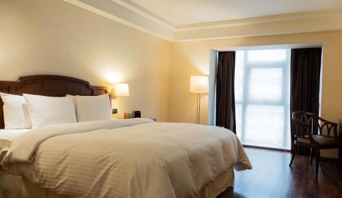 Premier King Room