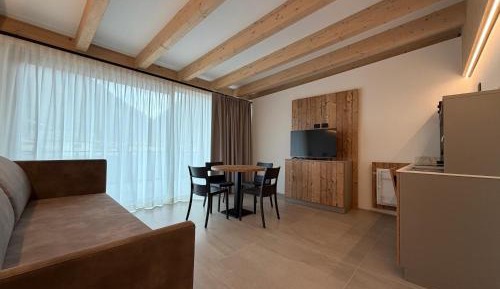 One-Bedroom Apartment with Terrace
