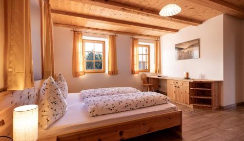 Superior One-Bedroom Apartment with Balcony