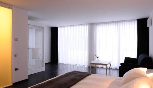 Triple Room (No Pets Allowed)