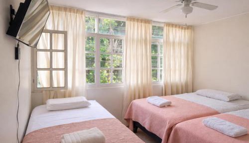Triple Room with Private Bathroom