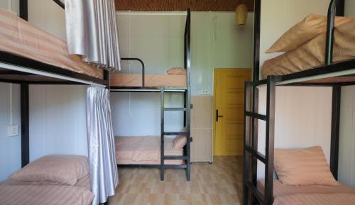 Mixed Dormitory Room