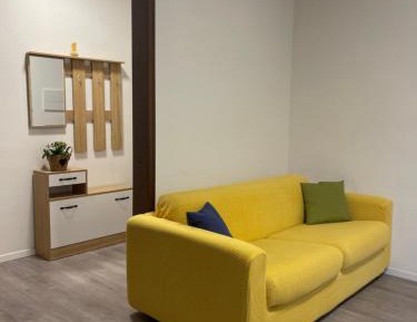 One-Bedroom Apartment with View