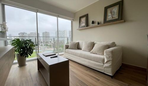 One-Bedroom Apartment with City View