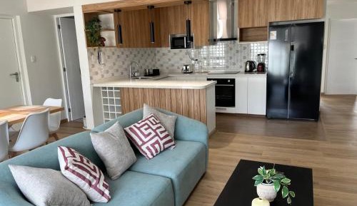 Three-Bedroom Deluxe Apartment