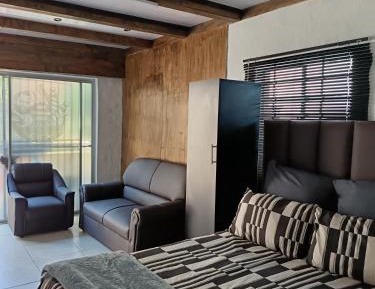 Studio Apartment with One Double Bed