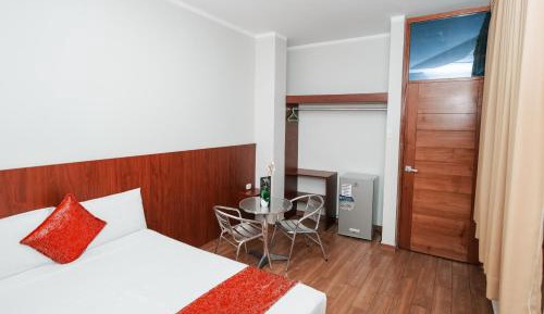 Deluxe Queen Room