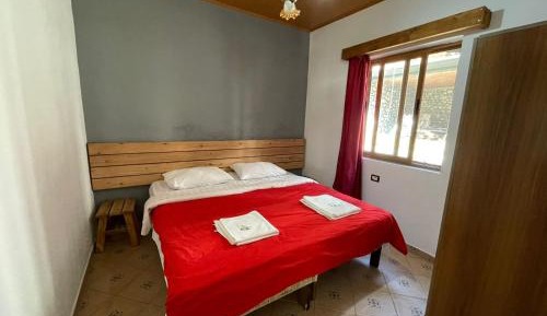 Apartment with Mountain View