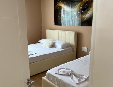 Triple Room with Shared Bathroom