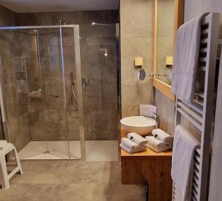 Deluxe Suite with View