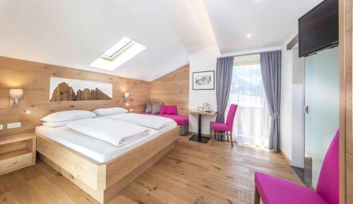 Double Room with Mountain View