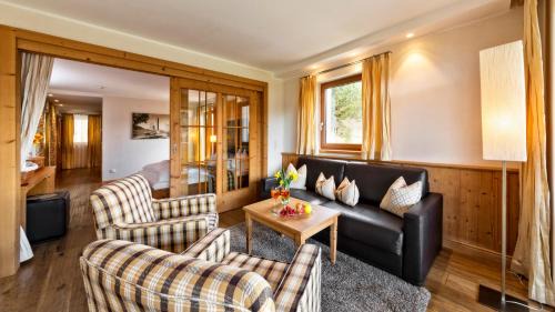 Large Suite