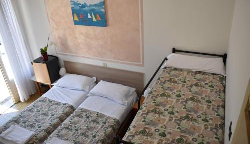 Triple Room with Shared Bathroom