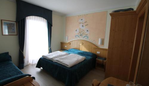 Double Room with Lake View