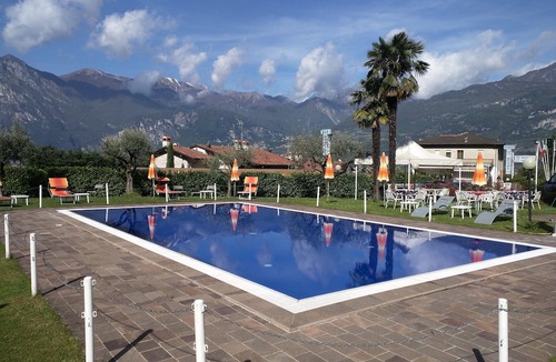 Bolognano-Vignole Hotel | Hotel Everest Arco