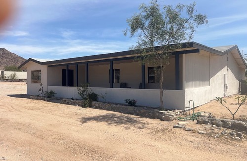 Fortuna Foothills House | Mountain View/city view