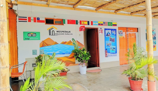 Quadruple room with private bathroom and shared kitchen in paracas