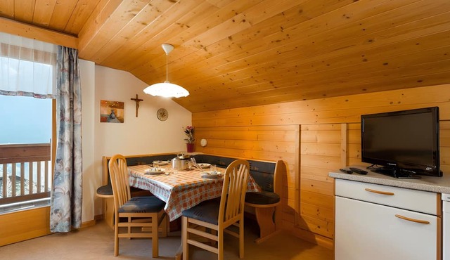 Apartment 'Ju' with Mountain View, Shared Pool and Wi-Fi