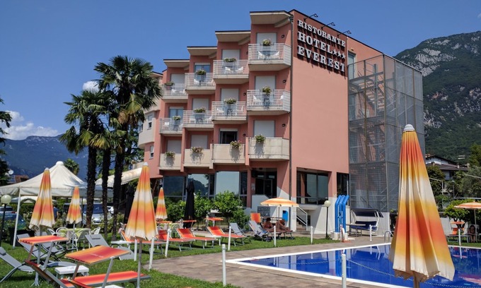 Bolognano-Vignole Hotel | Hotel Everest Arco